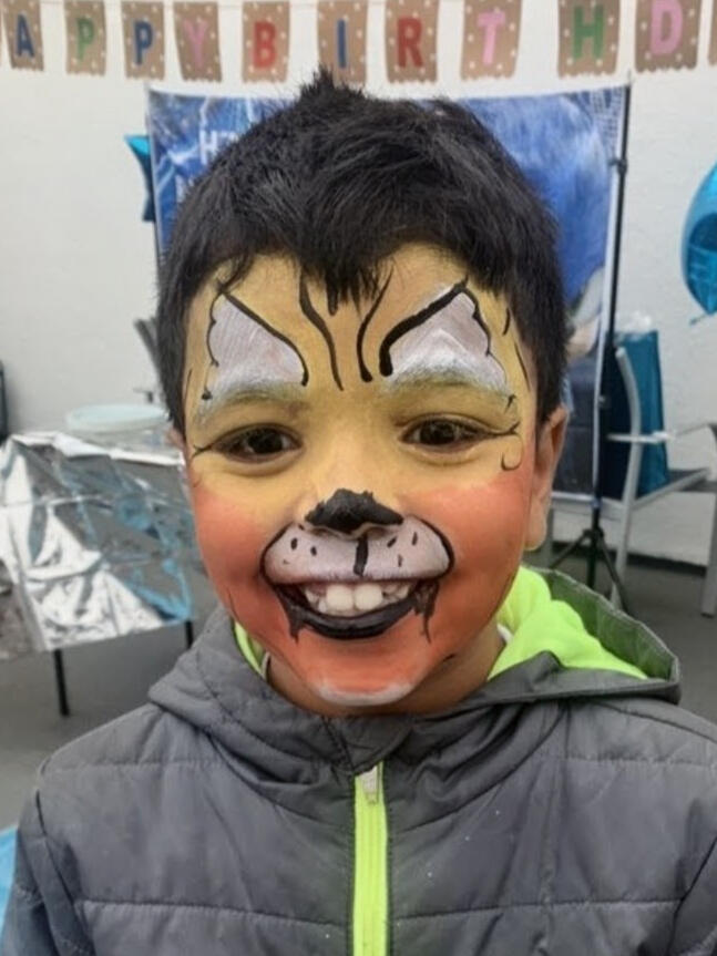 Tiger face painting